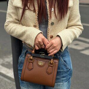 Gucci Classic Chain Bag - Timeless Elegance